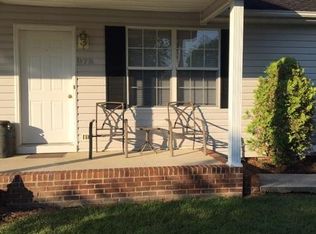 87 Cary St, Grottoes, VA 24441