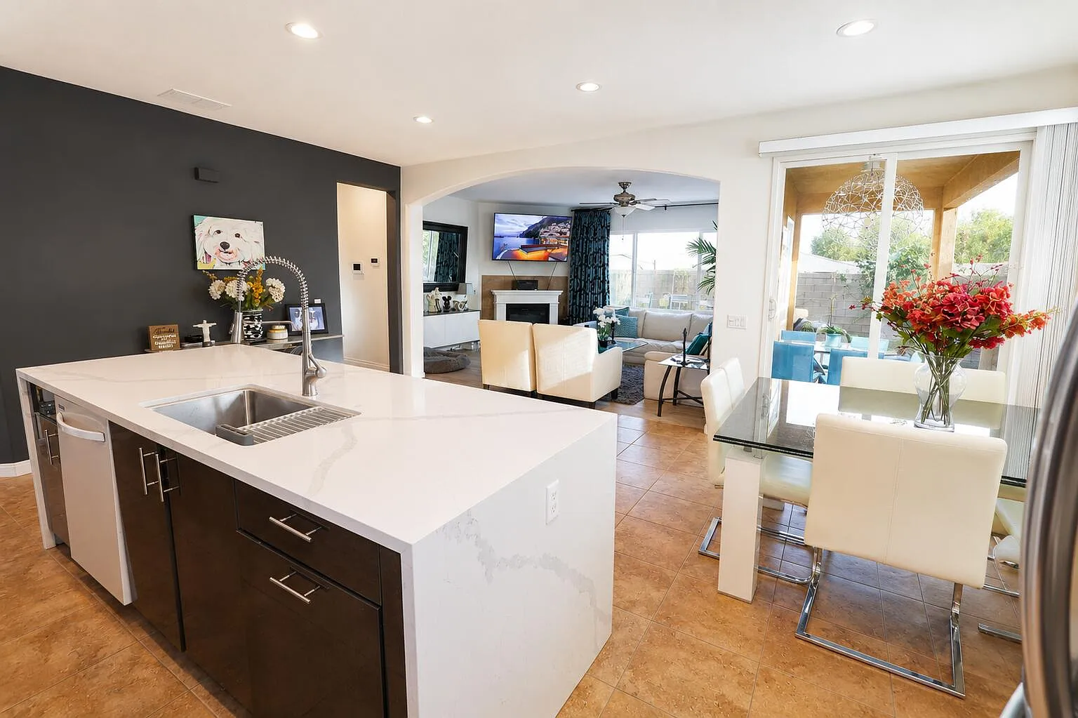 3 bed, 1786 sqft, $2,800 — Photo 4