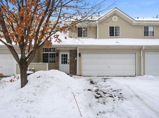 8864 Spring Ln, Woodbury, MN 55125