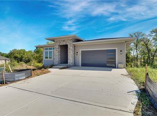 9393 Aurora St, Lenexa, KS 66220