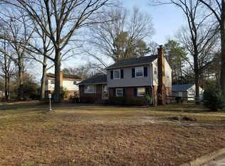 1673 Knollwood Dr, North Chesterfield, VA 23235