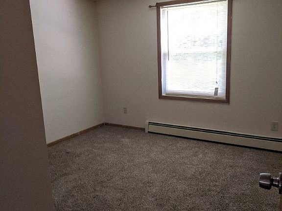 5th image of 89 Jacks Dr #2