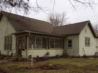 201 Clay St, Beardstown, IL 62618