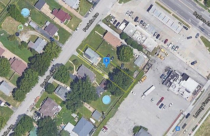 1st image of 710 Pardella Ave