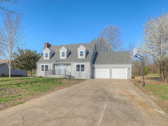 2nd image of 3249 Gaineswood Ave