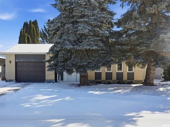 431 Sylvian CRESCENT, Saskatoon, SK S7H 5E8
