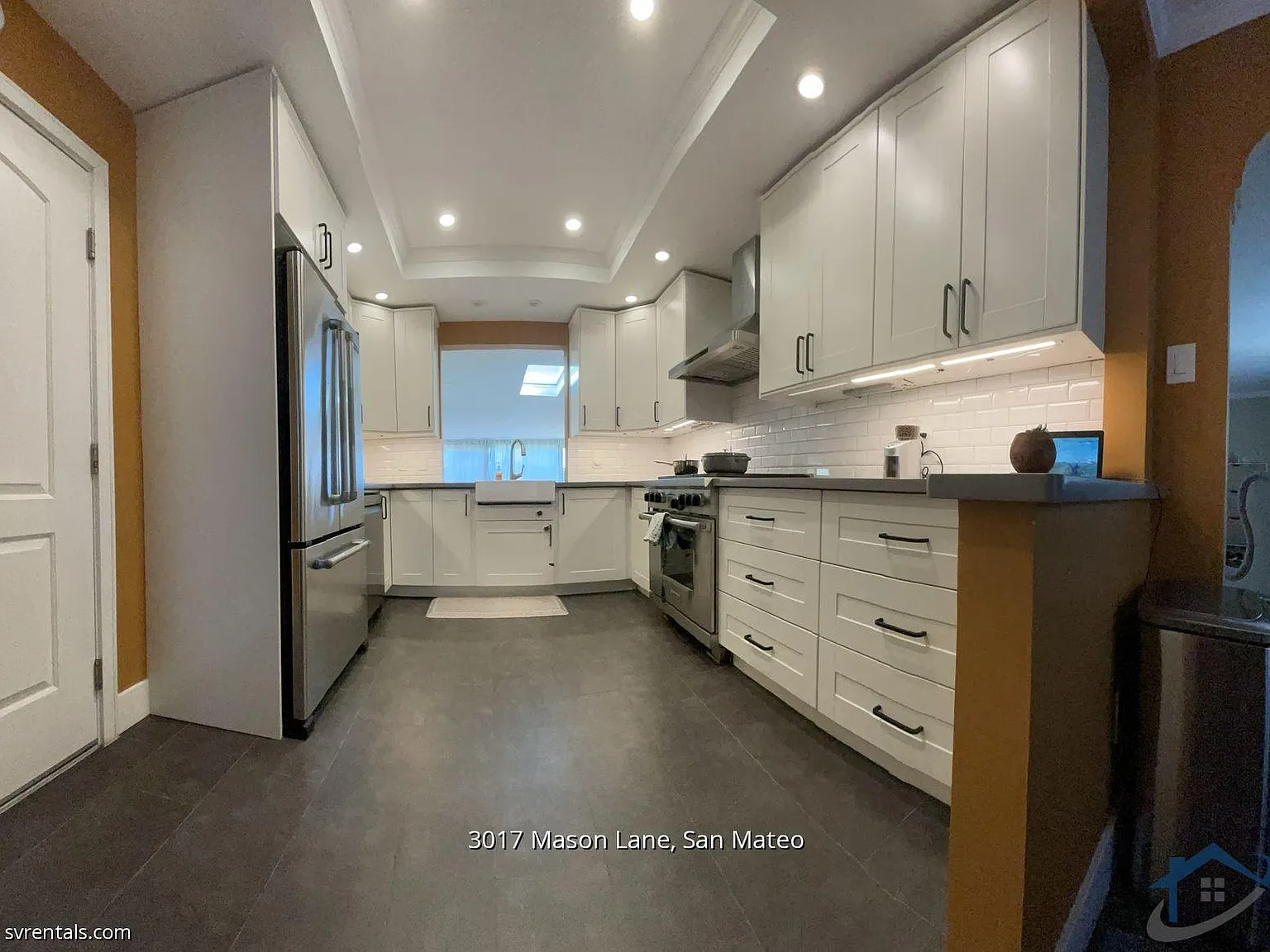 3 bed, 2.5 bath, 1629 sqft, $6,300 — Photo 2