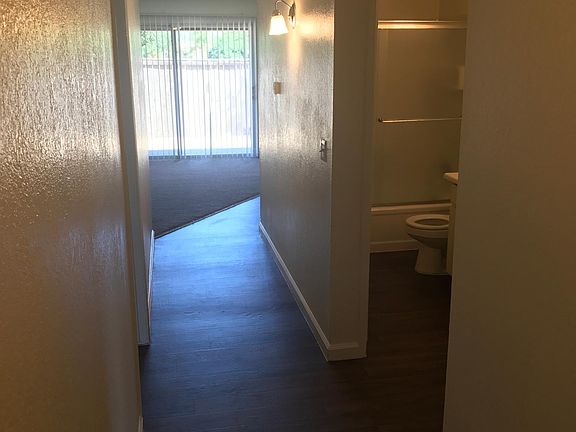 4th image of 220 S Clovis Ave APT 102