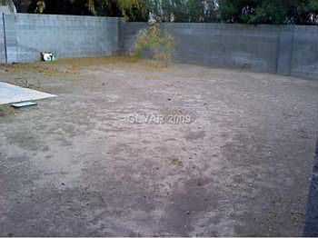 2nd image of 2828 Edfe Rock