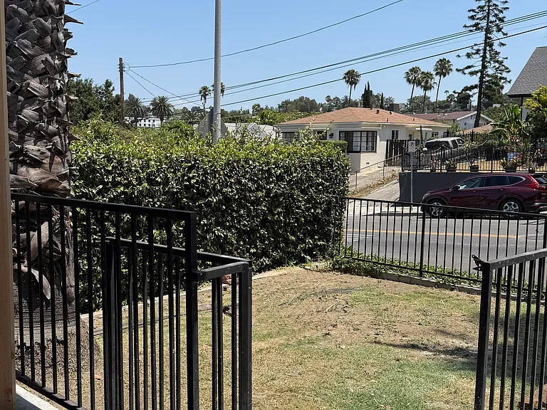 Enclosed Front Yard