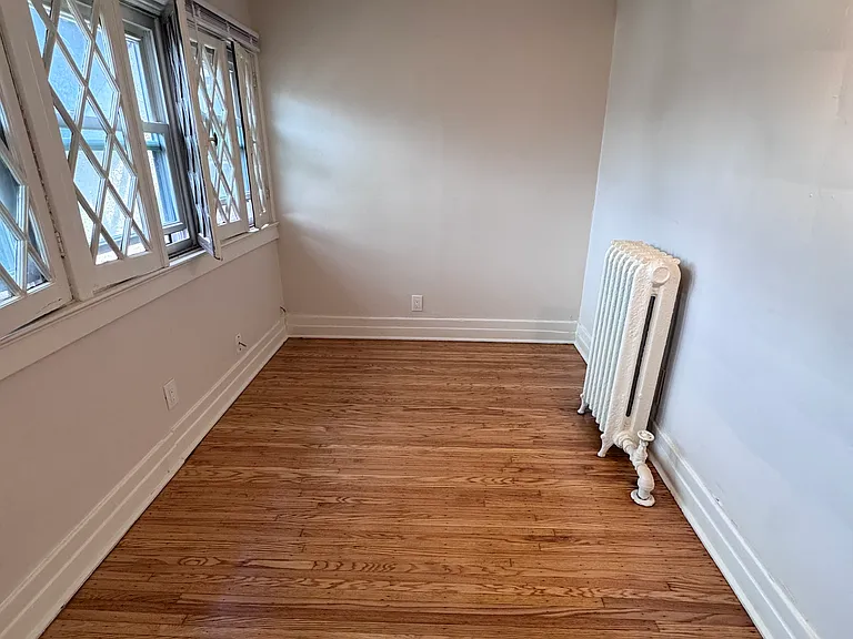 4 Canterbury Rd #3 — Photo 13