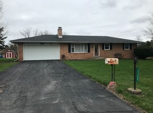 2300 Hill Trail Rd, Bremen, IN 46506