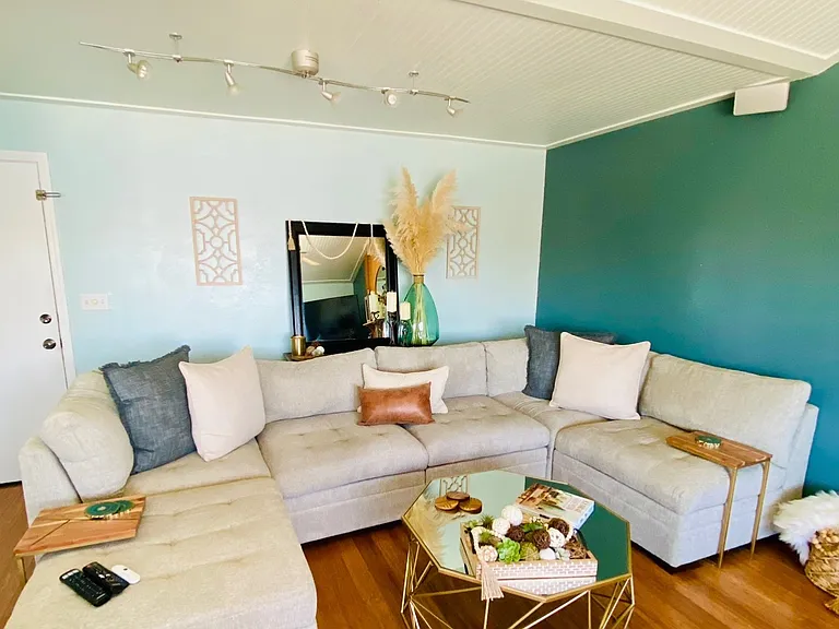 5523 Drakes Ct — Photo 3