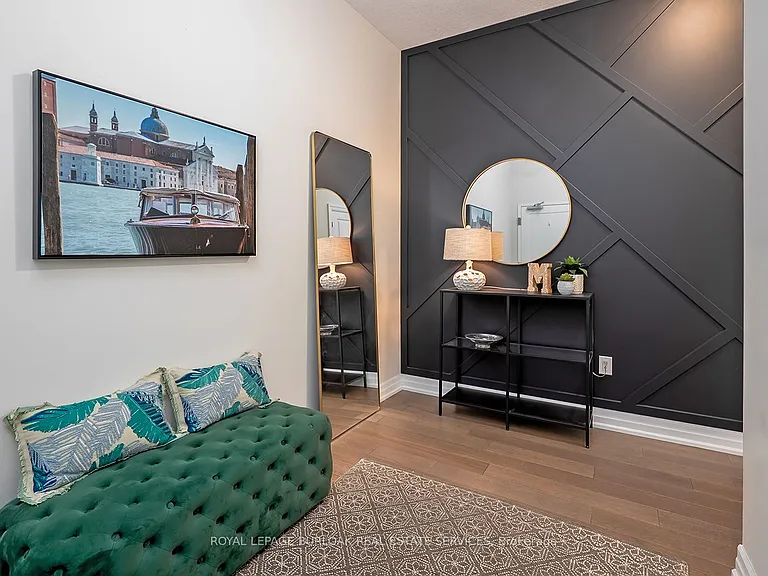1878 Gordon St #202 — Photo 2
