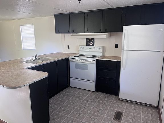 2nd image of 4872 Pine Breeze Ct