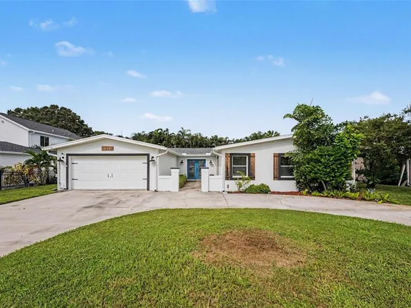 3936 E EDEN ROC CIRCLE #1, TAMPA, FL 33634