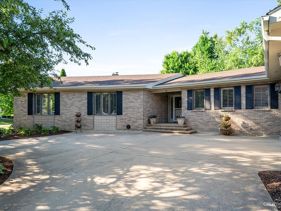 68 Briargate Cir, Sugar Grove, IL 60554 Zillow