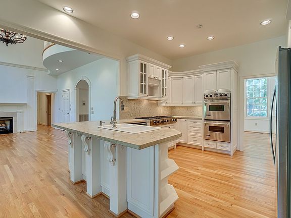 4th image of 11506 Culpeper Ct