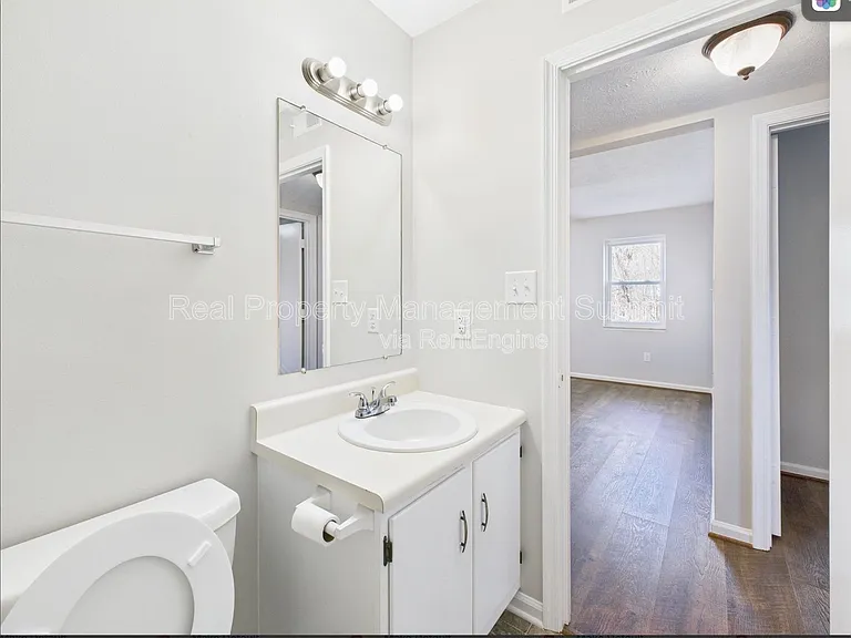2407 Bare St. — Photo 24