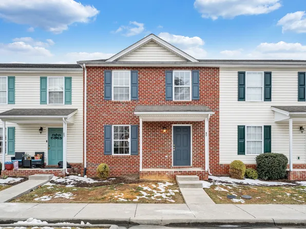 190 Salem Ln, Christiansburg, VA 24073