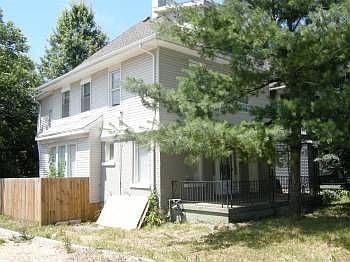 1st image of 3021 E 31st St