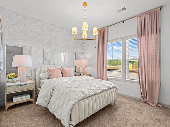 3rd image of 1050 Curlew Cir