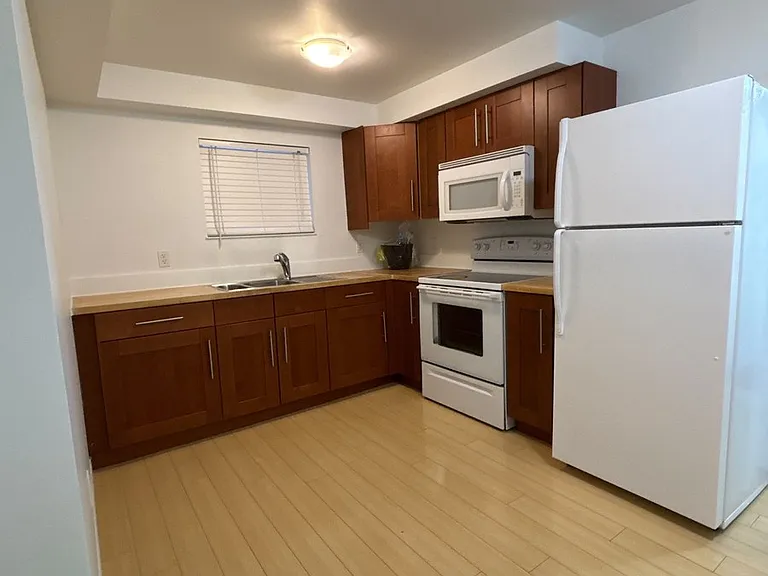 11208 51st St NW #BASEMENT — Photo 2