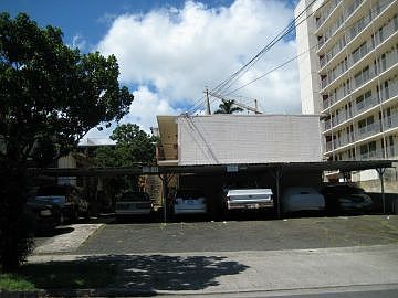 5th image of 1632 Young St