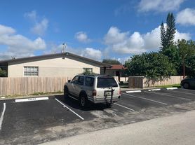 301 NW 35th Ct, Pompano Beach, FL