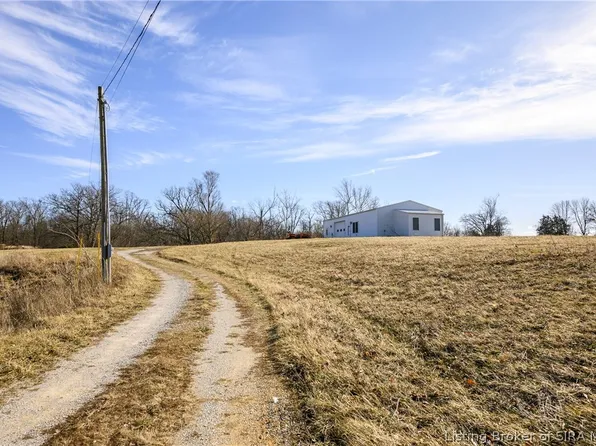 3226 W State Road 56, Salem, IN 47167