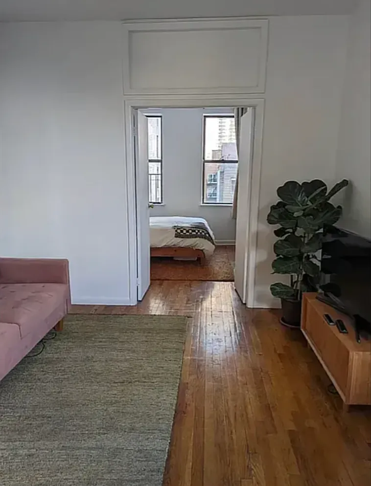 318 East 34th Street — Photo 2
