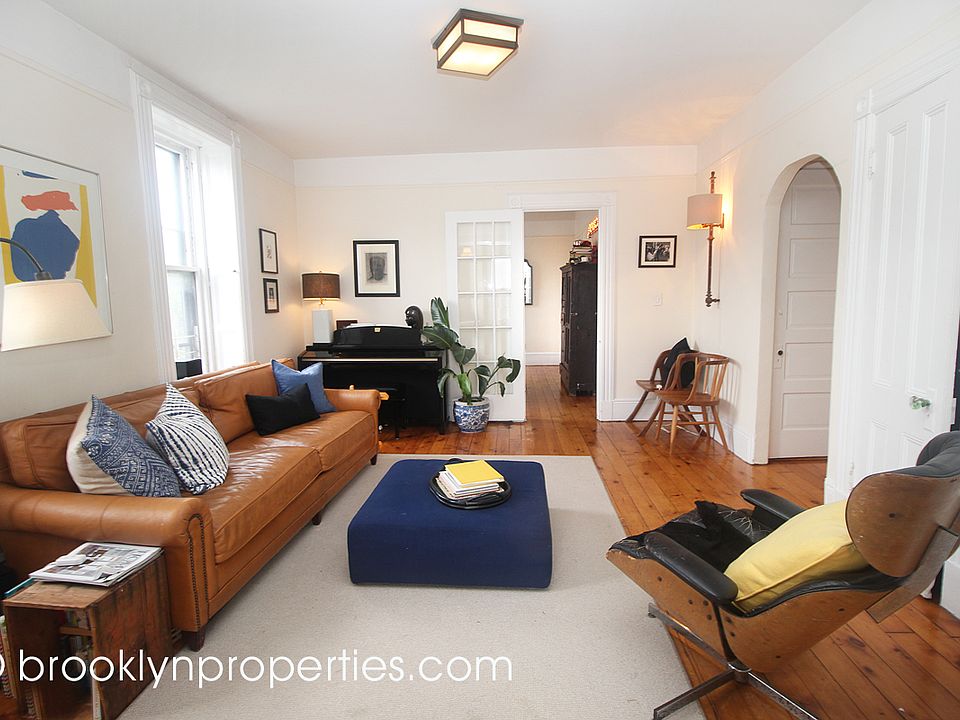 1st image of 546 10th St #3
