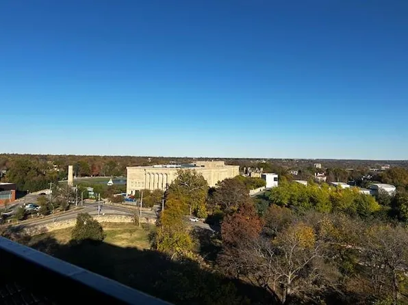 4550 Warwick Blvd #1212-1213, Kansas City, MO 64111