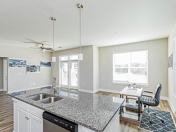 4th image of 10520 Stoney Bluff Dr #411