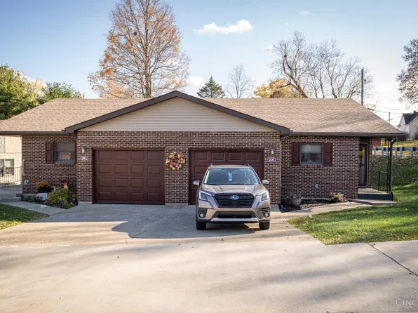 106 Springlake Ave, Hillsboro, OH 45133