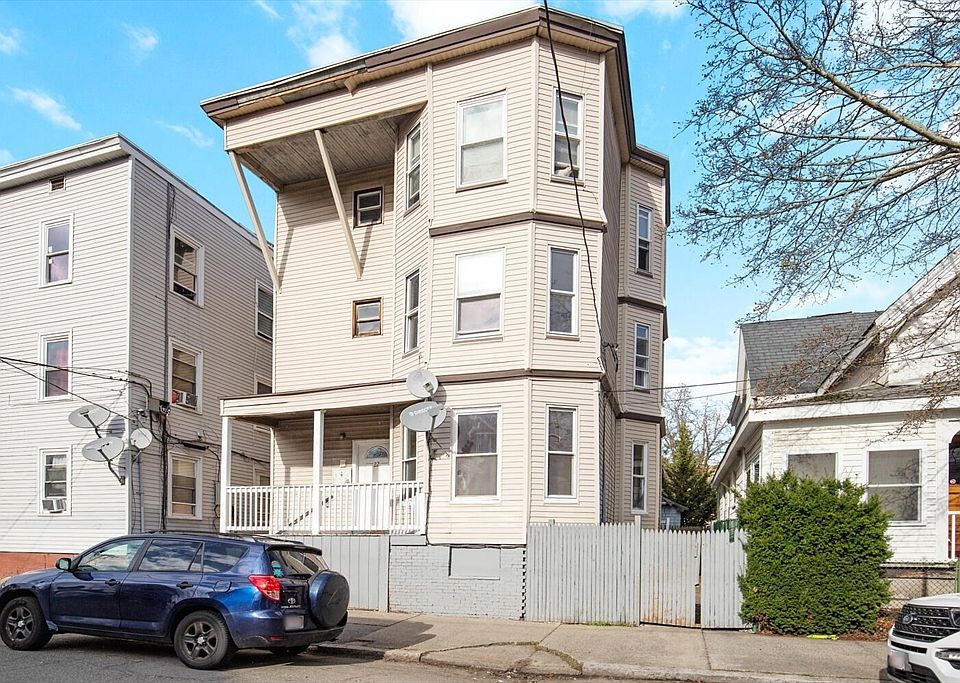 1st image of 22 Elm St