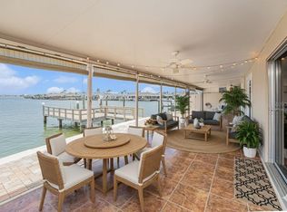 384 Boca Ciega Point Blvd, Saint Petersburg, FL 33708