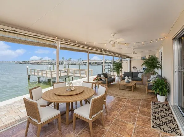 384 Boca Ciega Point Blvd, Saint Petersburg, FL 33708