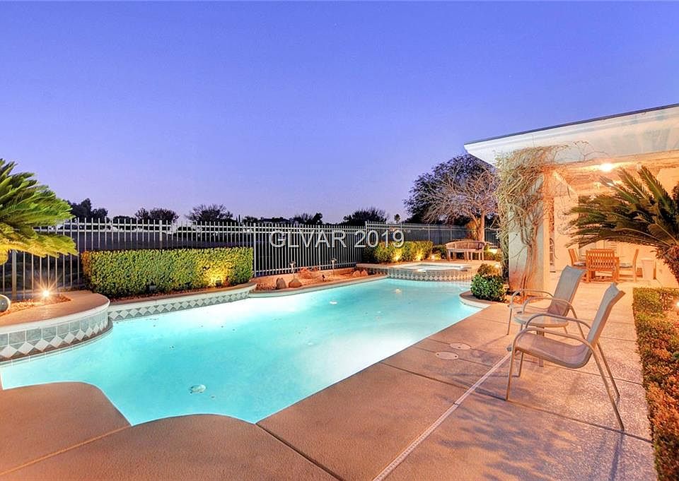 1st image of 1940 Glenview Dr