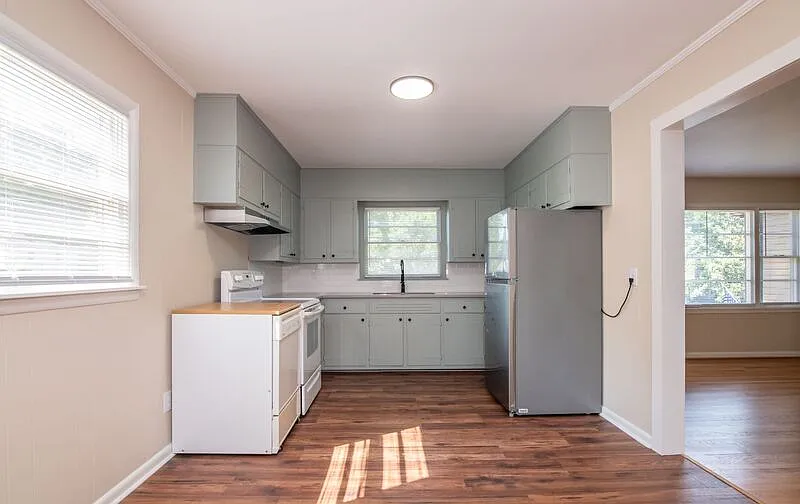 4 bed, 2.0 bath, 1517 sqft, $1,250 — Photo 3