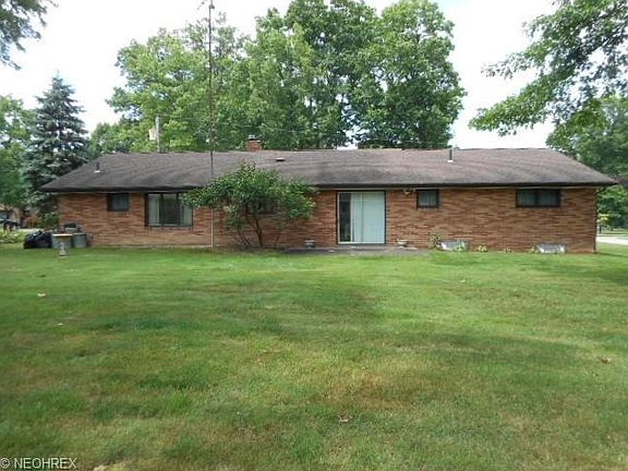 5th image of 3830 Northwood Dr SE