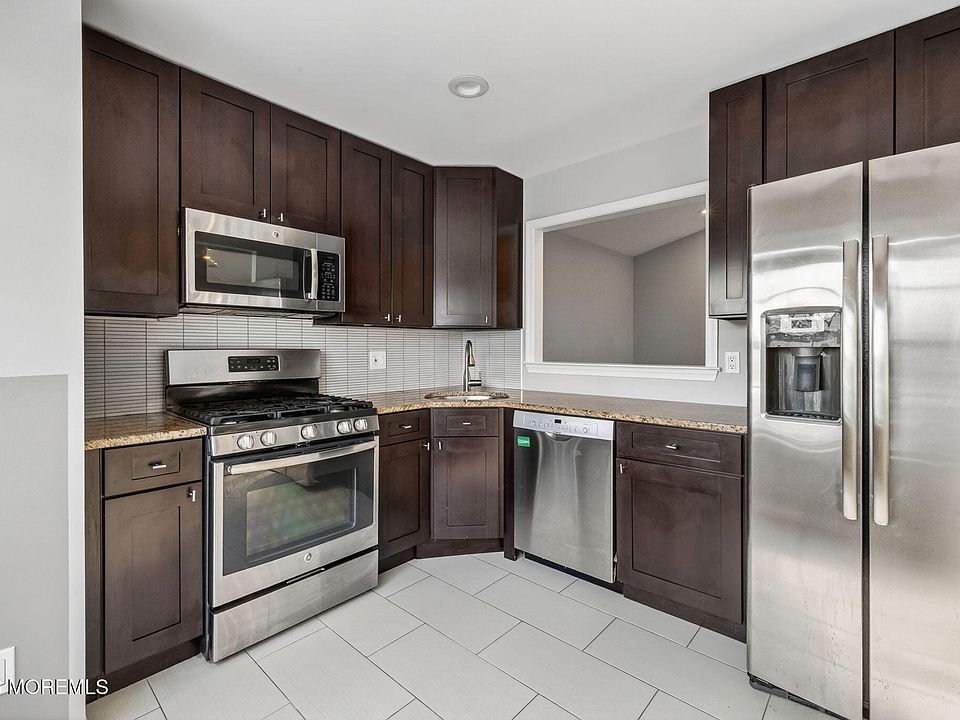 412 Hampton Ct, Manalapan, NJ 07726 | Zillow