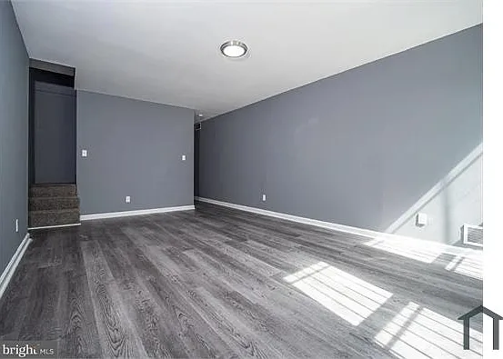 2 bed, $1,600 — Photo 2