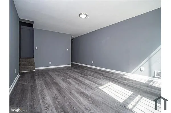 Building Photo - 438 Whitridge Ave