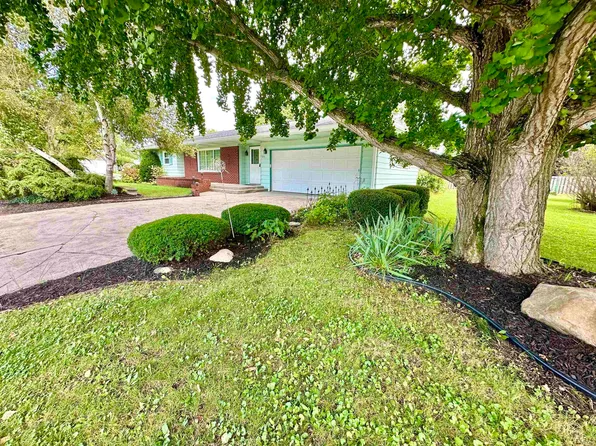 526 Holiday Ct, Greentown, IN 46936
