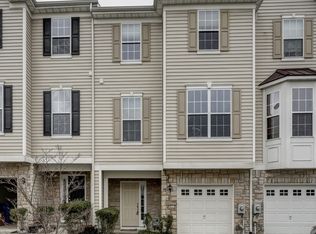 125 Acorn Dr, Mount Royal, NJ 08061