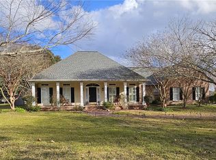 1255 S Main St, Marksville, LA 71351