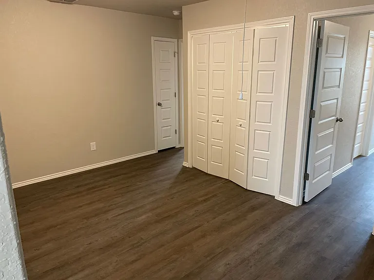 13002 Candace Way — Photo 8