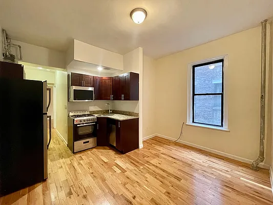 Rented by Mauro Bros Real Estate Services LLC | media 6