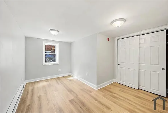 1873 E Tulpehocken St #L — Photo 11